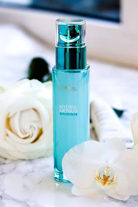 سرم آبرسان پوست نرمال و خشک آب آلوئه ورا رنگ آبی لورال LOreal Hydra Genius Aloe Water