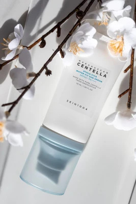 ضدآفتاب سرمی سنتلا اسکین 1004 SPF50+ PA++++