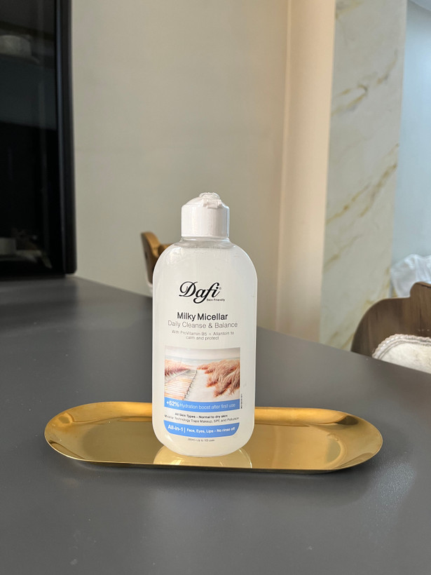 میسلار واتر دافی مدل Miky Micellar Daily Cleanse & Balance