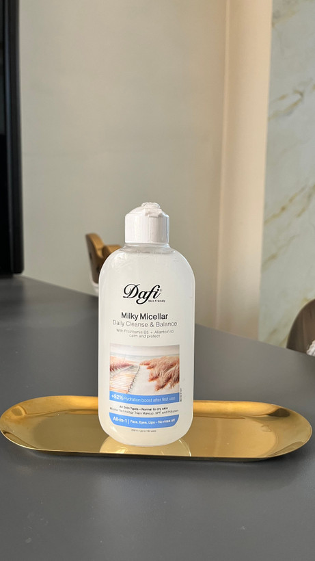 میسلار واتر دافی مدل Miky Micellar Daily Cleanse & Balance