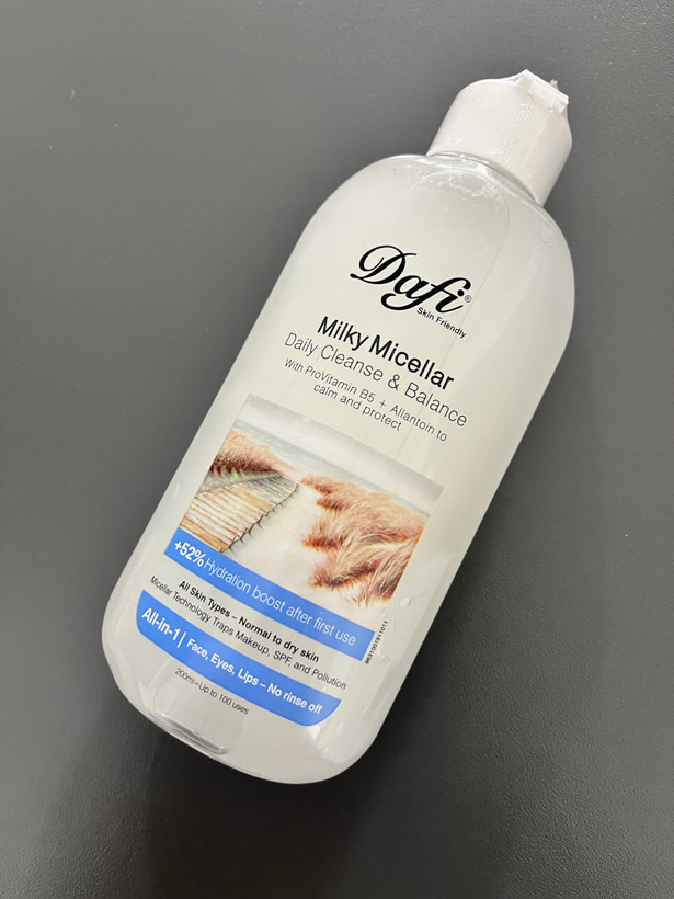 میسلار واتر دافی مدل Miky Micellar Daily Cleanse & Balance